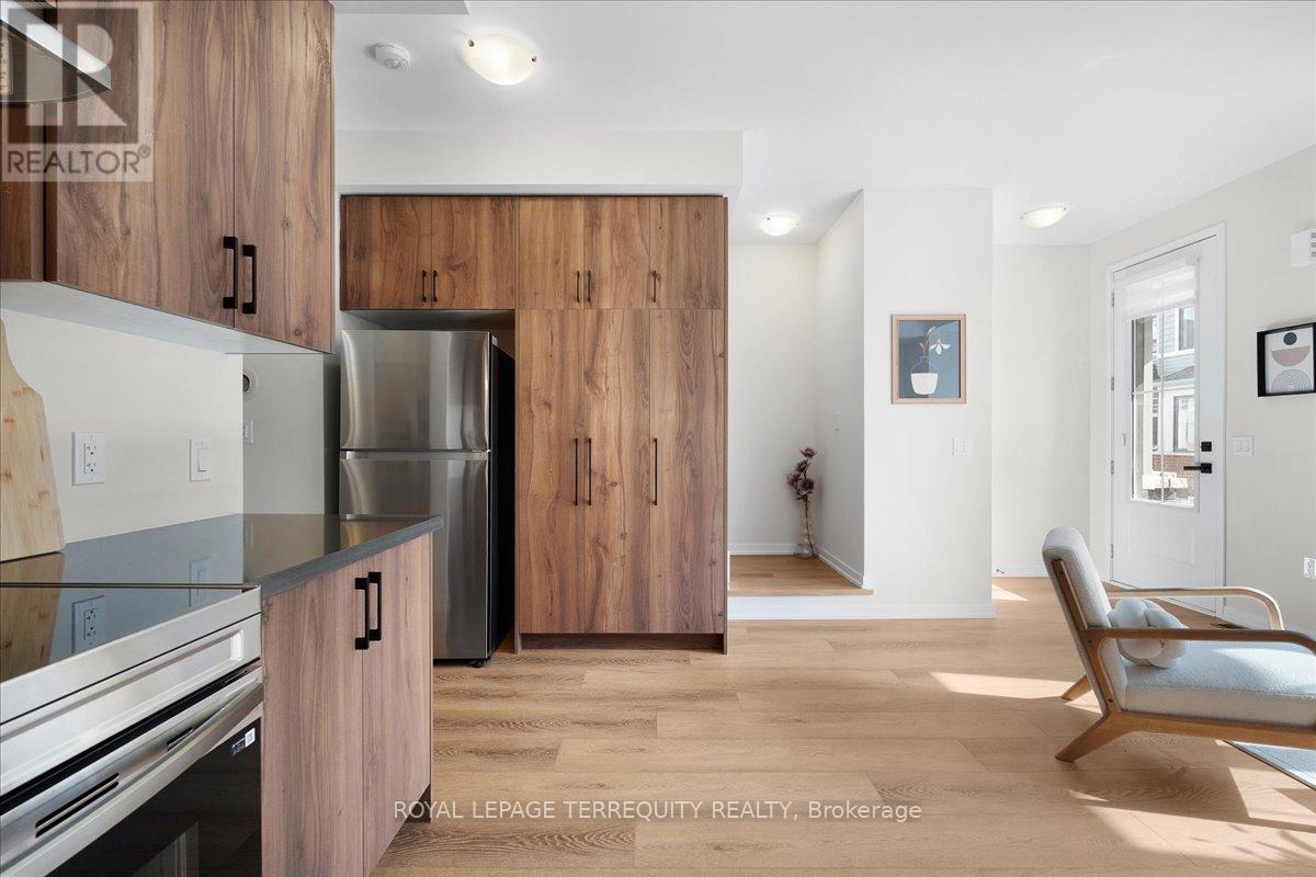 38 Kingbird Common, Cambridge, Ontario  N1T 0H3 - Photo 10 - X12803452