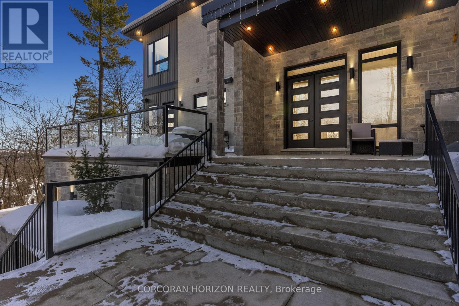 111 Grand Ridge Drive, Cambridge, Ontario  N1S 4E4 - Photo 3 - X12803482