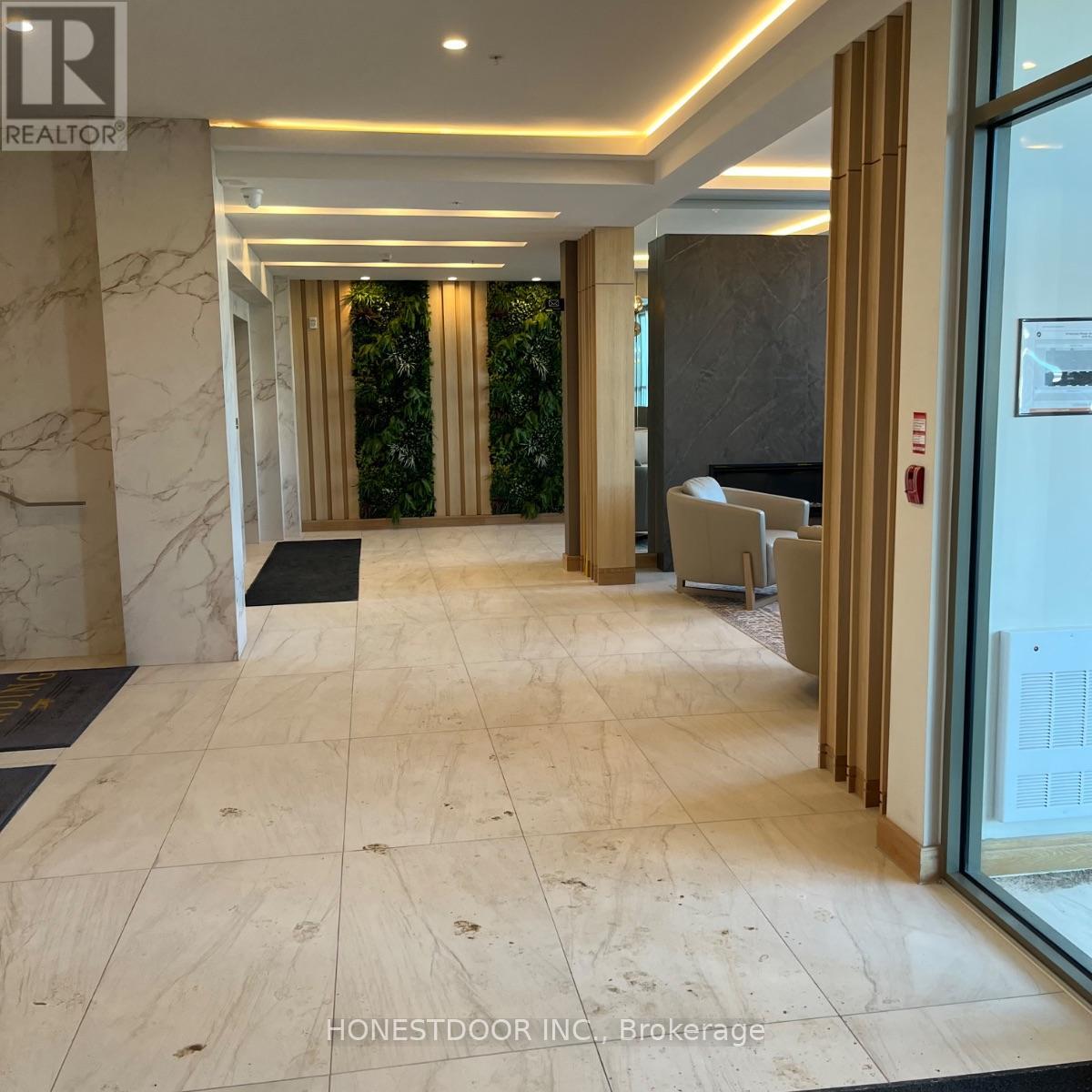 303 - 34 Norman Street, Brantford, Ontario  N3R 2Y1 - Photo 2 - X12803514