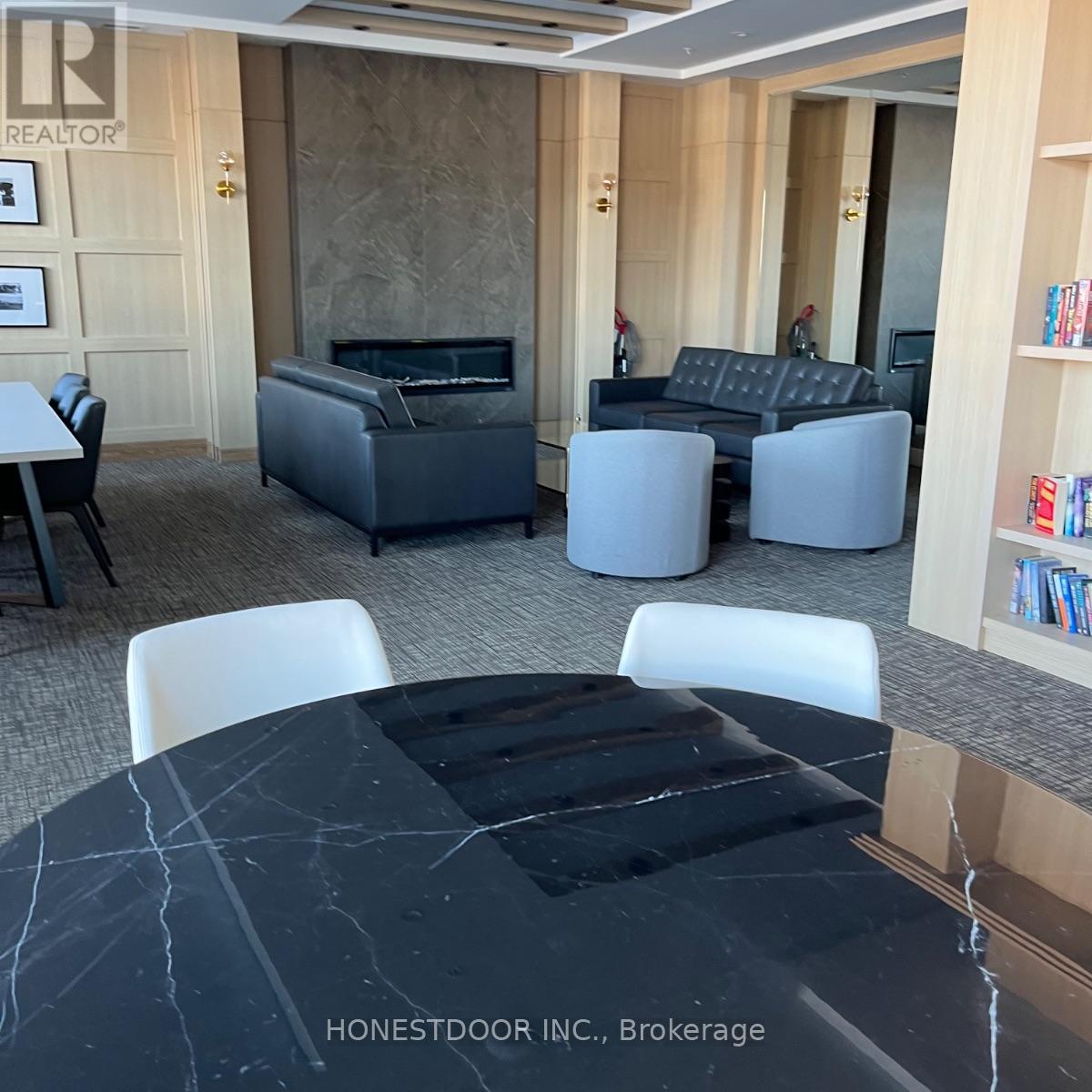 303 - 34 Norman Street, Brantford, Ontario  N3R 2Y1 - Photo 5 - X12803514