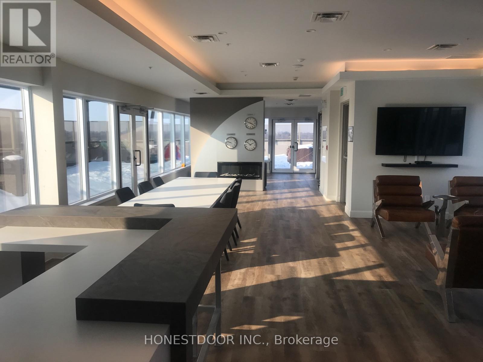 303 - 34 Norman Street, Brantford, Ontario  N3R 2Y1 - Photo 6 - X12803514