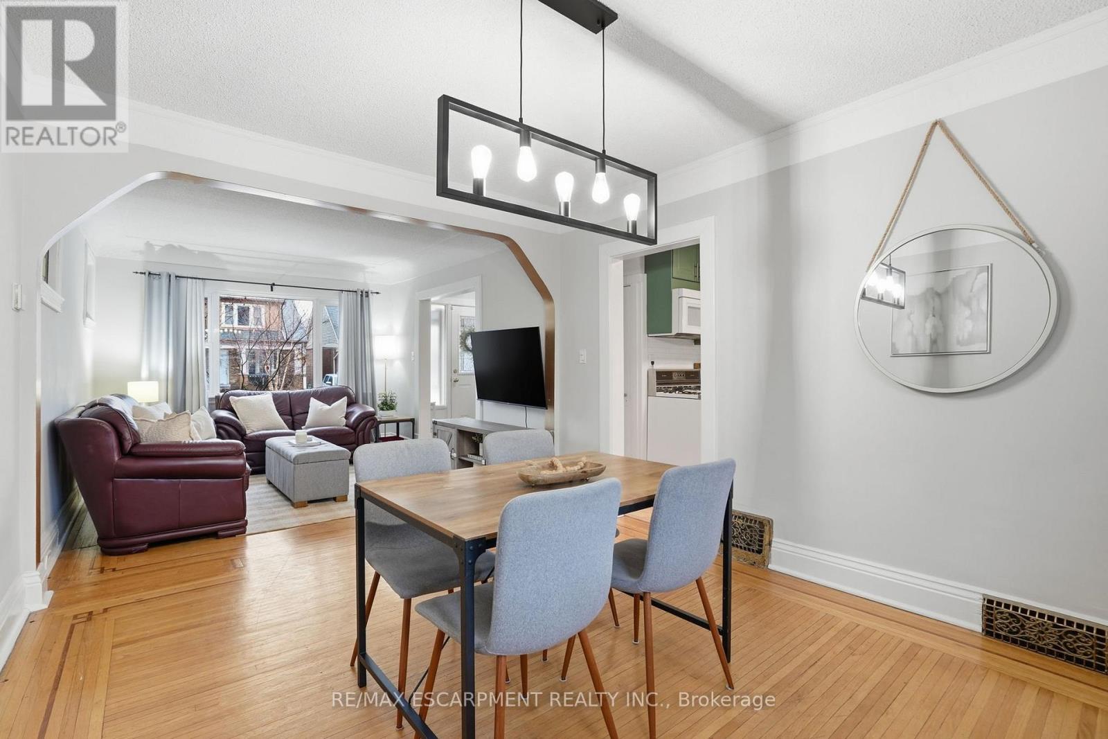 181 Grosvenor Avenue S, Hamilton, Ontario  L8M 3L4 - Photo 14 - X12803532