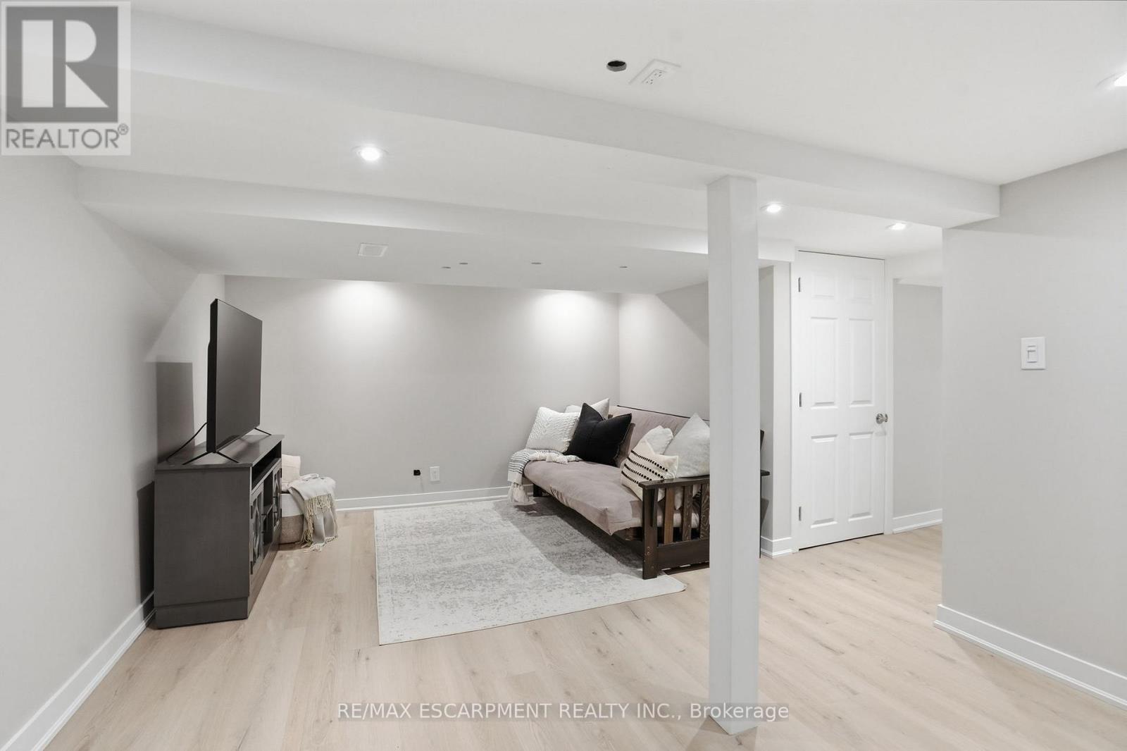 181 Grosvenor Avenue S, Hamilton, Ontario  L8M 3L4 - Photo 37 - X12803532