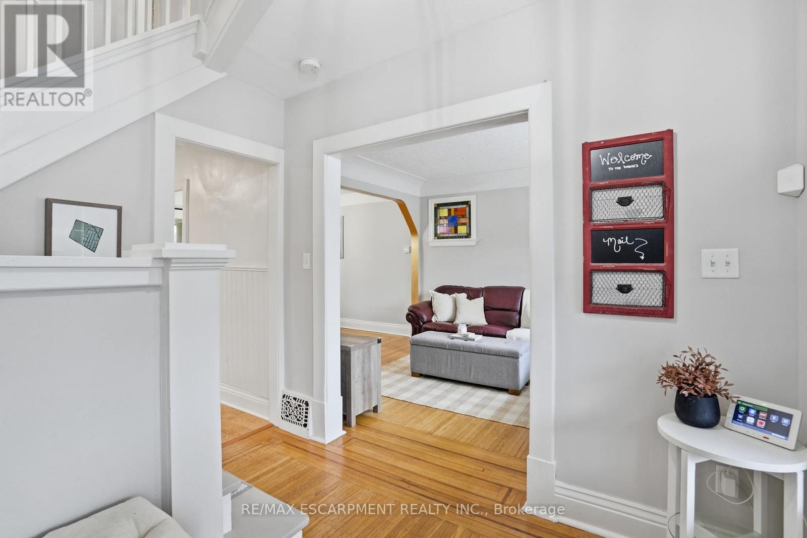 181 Grosvenor Avenue S, Hamilton, Ontario  L8M 3L4 - Photo 7 - X12803532