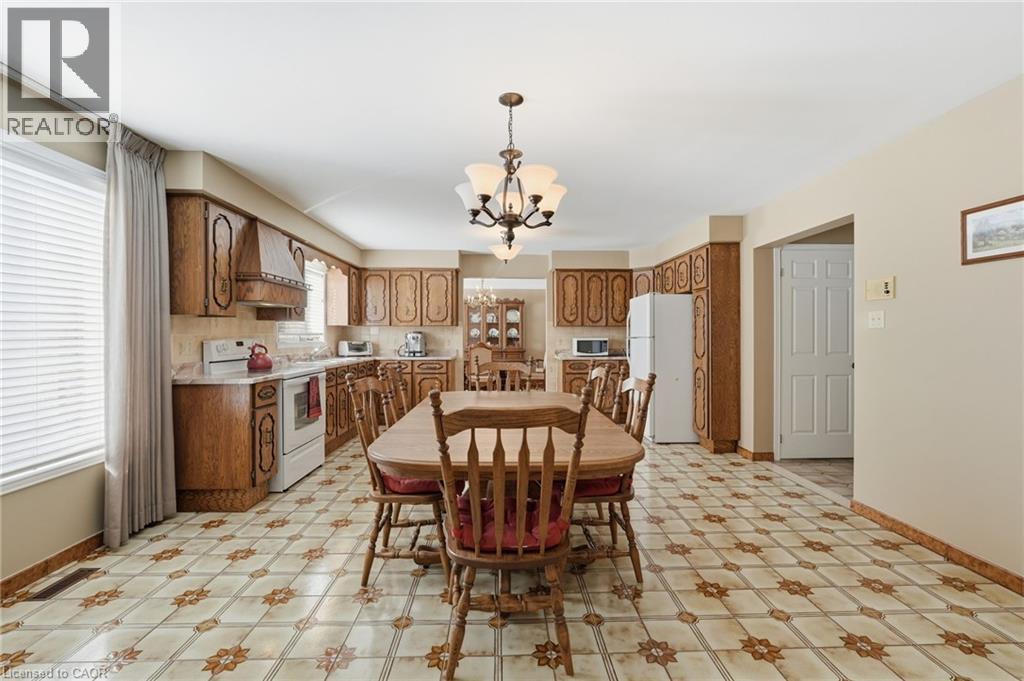 383 Scenic Drive, Hamilton, Ontario  L9C 1G6 - Photo 11 - 40805855