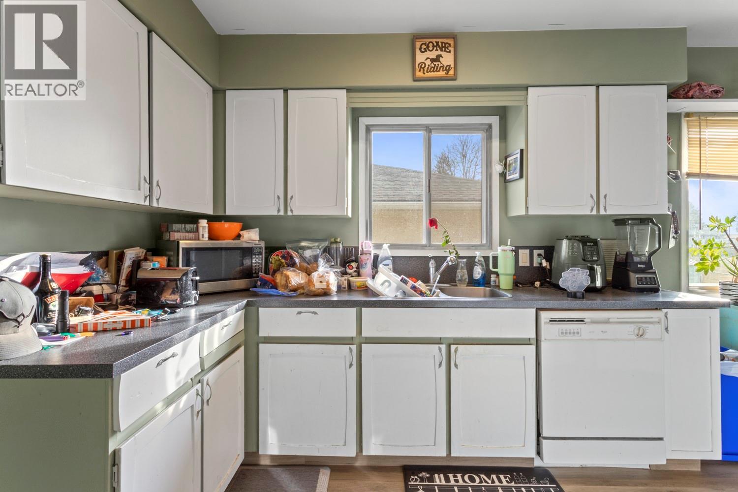 2433 Cedar Street, Creston, British Columbia  V0B 1G3 - Photo 5 - 10376224