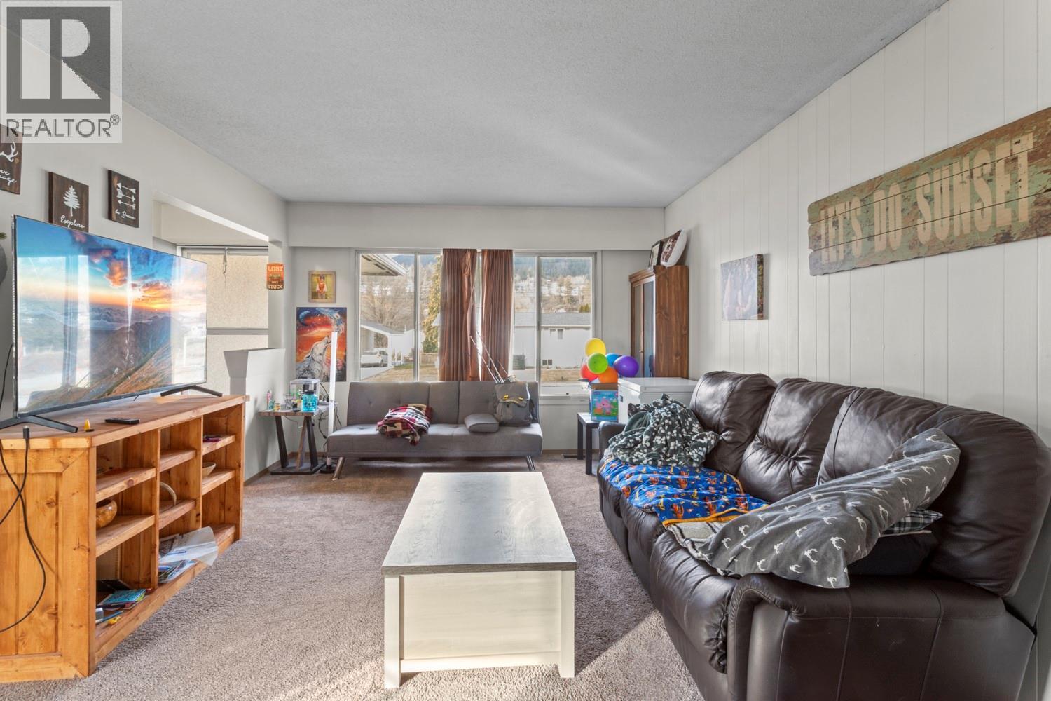 2433 Cedar Street, Creston, British Columbia  V0B 1G3 - Photo 7 - 10376224