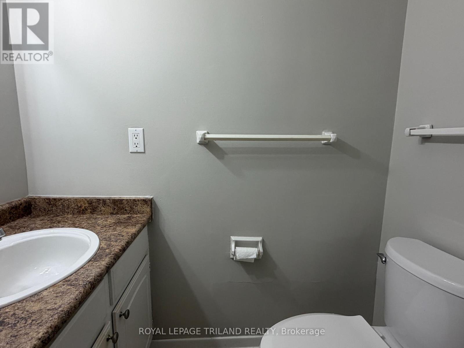 6804 Bells Road, Middlesex Centre, Ontario  N6P 1P3 - Photo 7 - X12802848