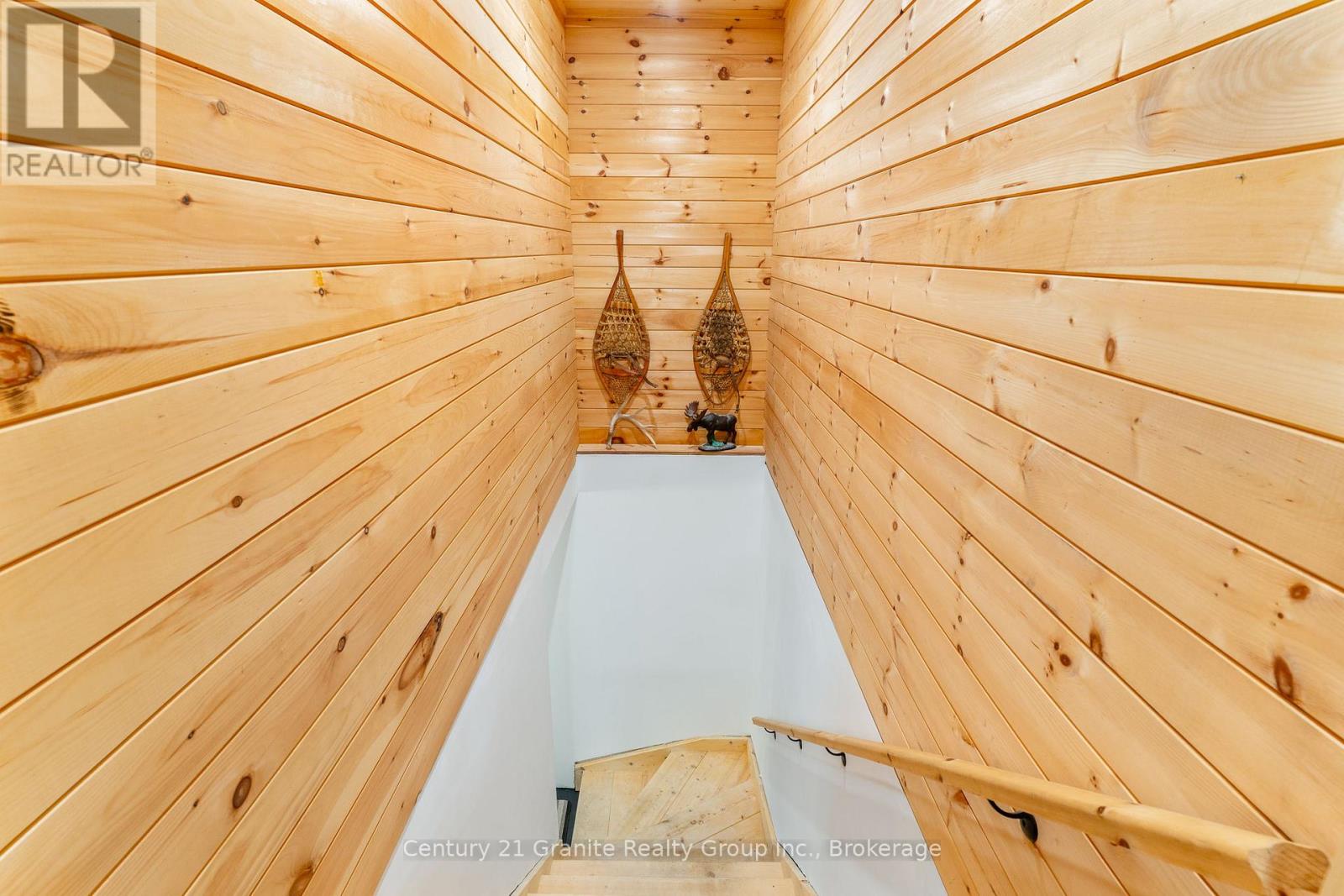 10498 Highway 118, Algonquin Highlands, Ontario  K0M 1J0 - Photo 22 - X12803640