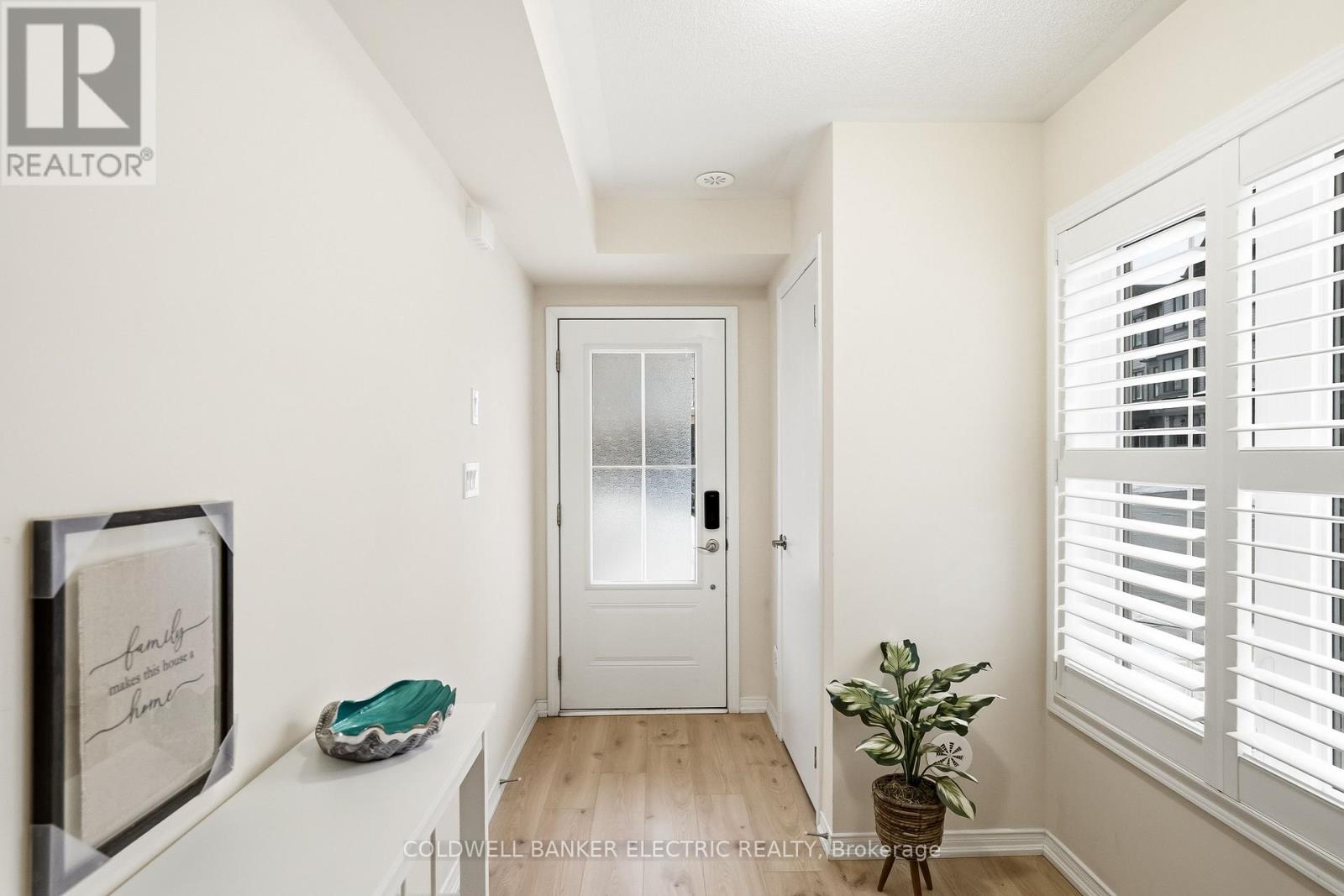 1 Loana Lane, Clarington, Ontario  L1C 7G9 - Photo 6 - E12803606