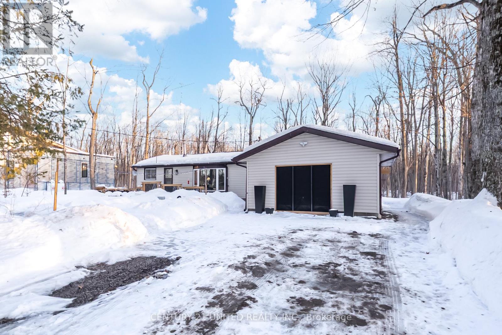 32 Teds Lane, Trent Lakes, Ontario  K0L 1K0 - Photo 2 - X12803624