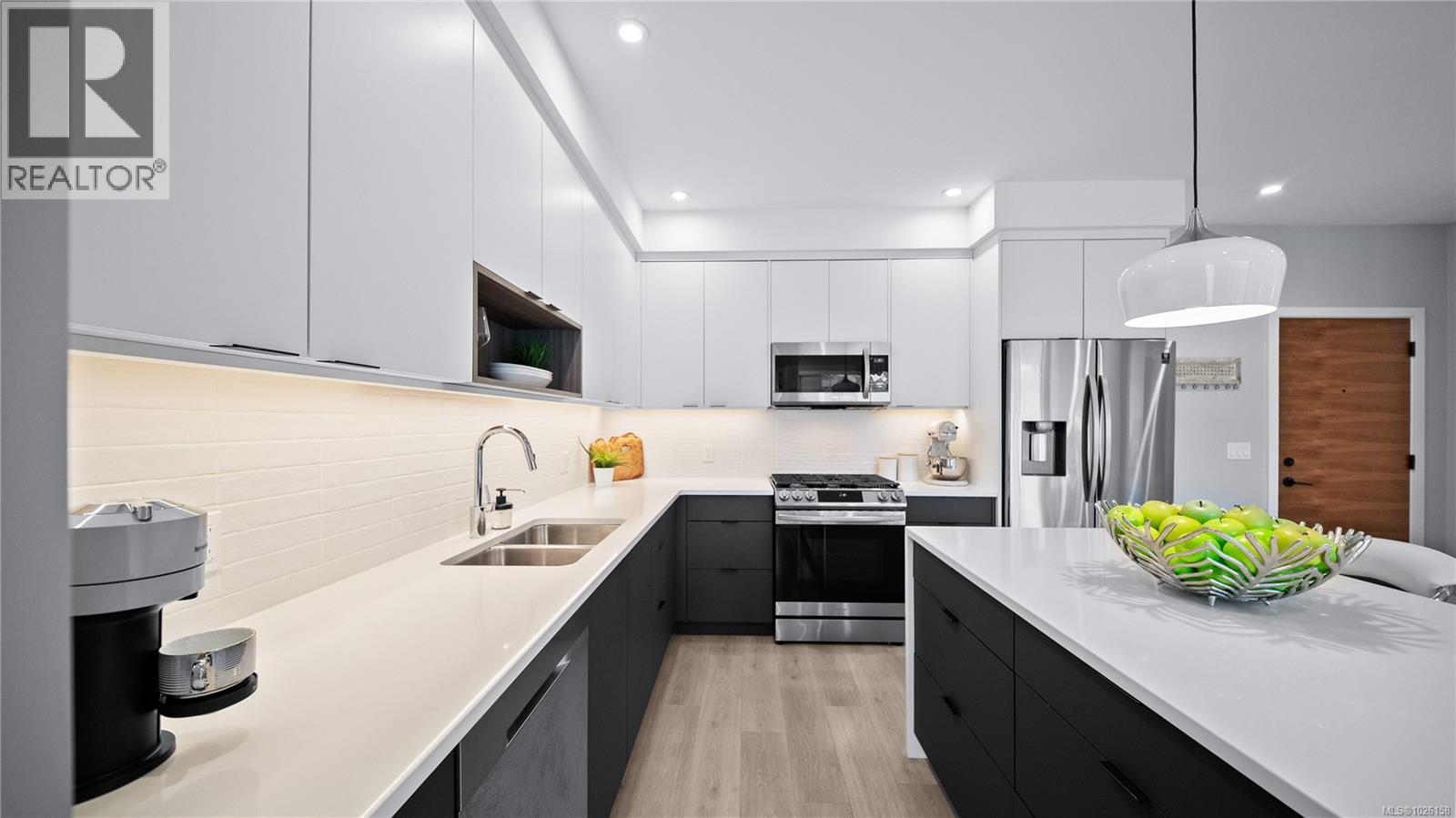 308 967 Whirlaway Cres, Langford, British Columbia  V9B 0Y1 - Photo 4 - 1026158