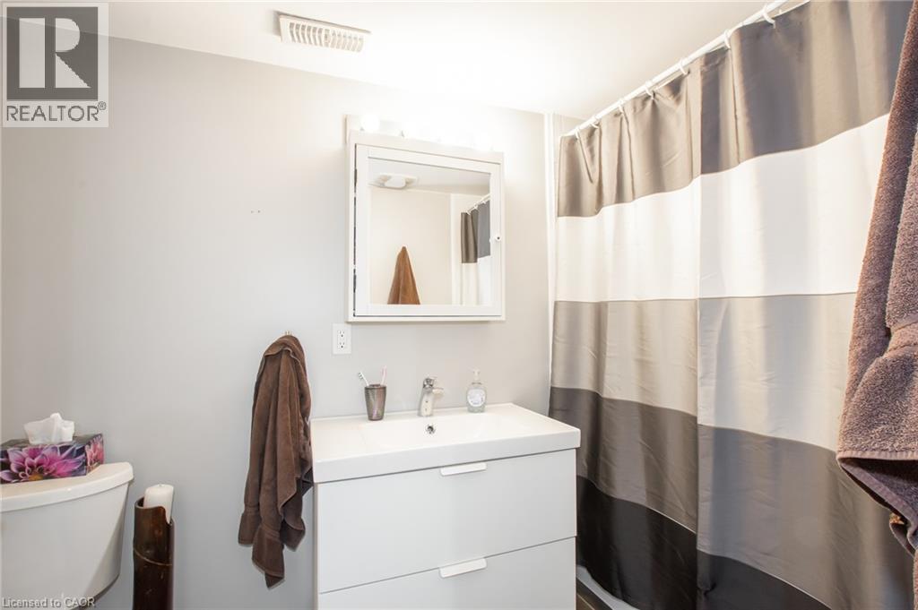 4 Hudson Drive, St. Catharines, Ontario  L2M 2J3 - Photo 21 - 40802532