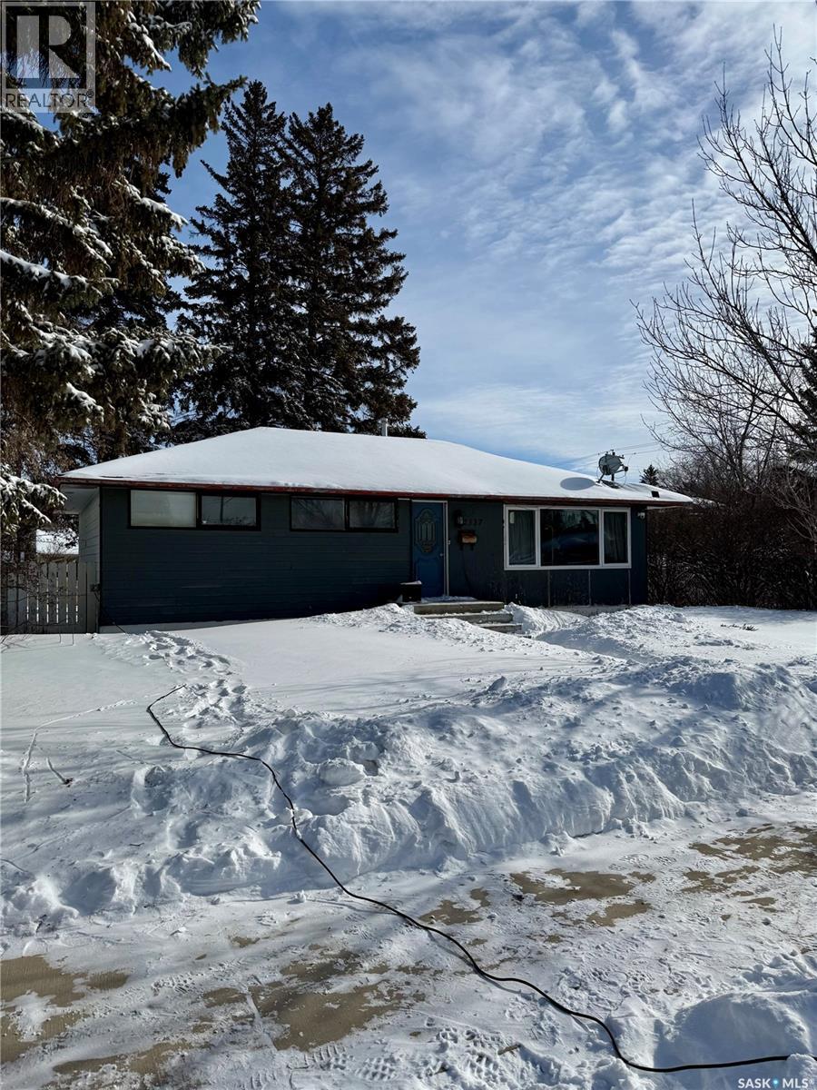 2337 William Avenue, Saskatoon, Saskatchewan  S7J 1A7 - Photo 1 - SK028893