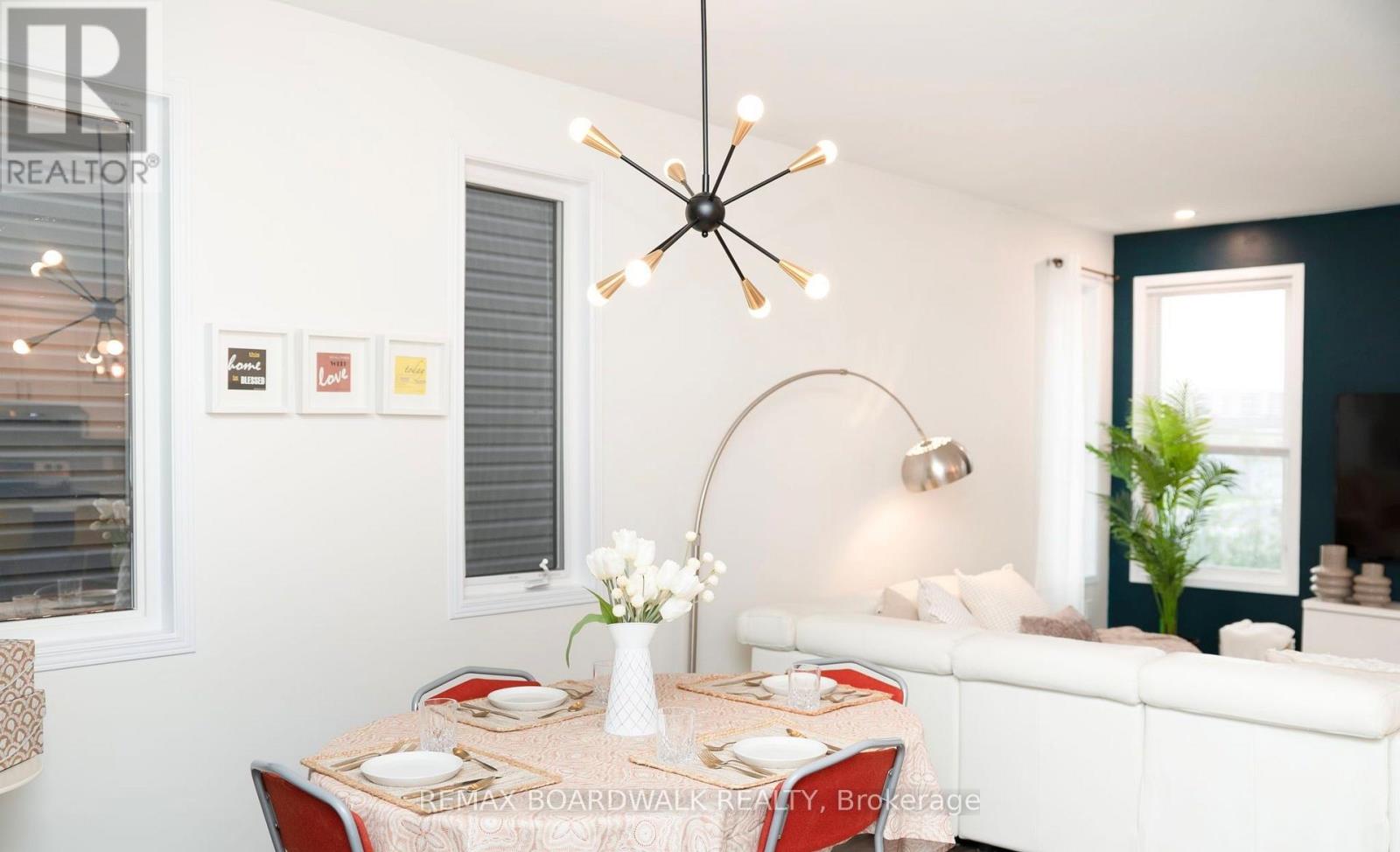 302 Haliburton Heights, Ottawa, Ontario  K2S 1S3 - Photo 12 - X12803588