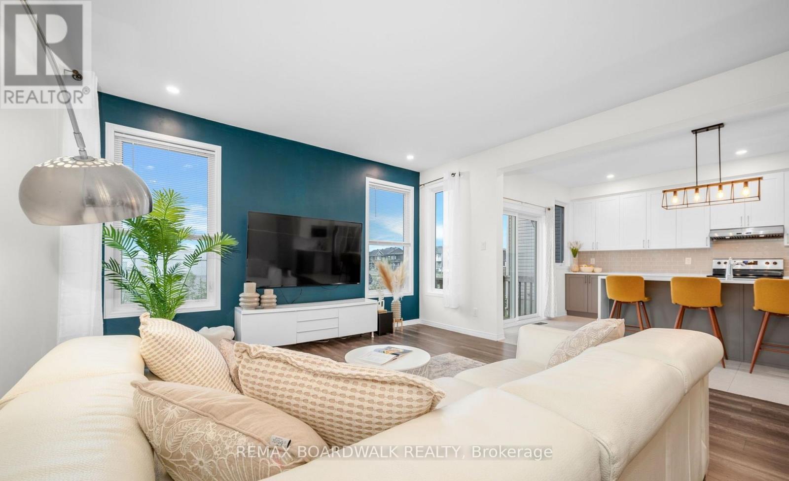 302 Haliburton Heights, Ottawa, Ontario  K2S 1S3 - Photo 13 - X12803588