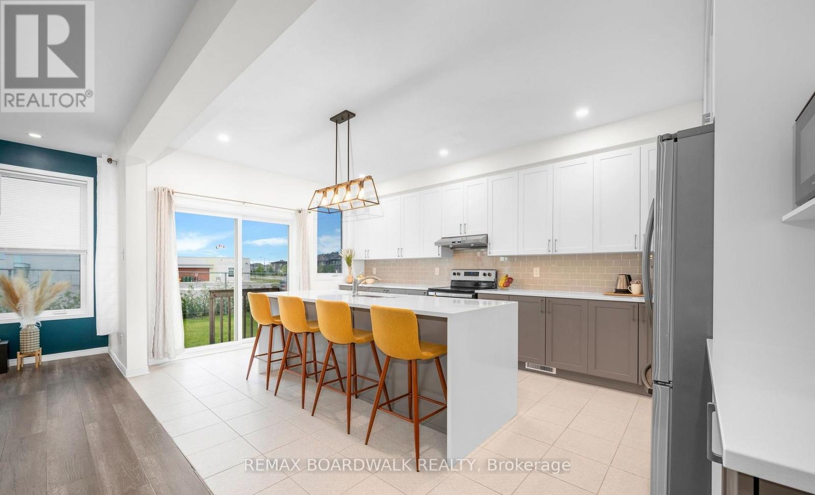 302 Haliburton Heights, Ottawa, Ontario  K2S 1S3 - Photo 19 - X12803588