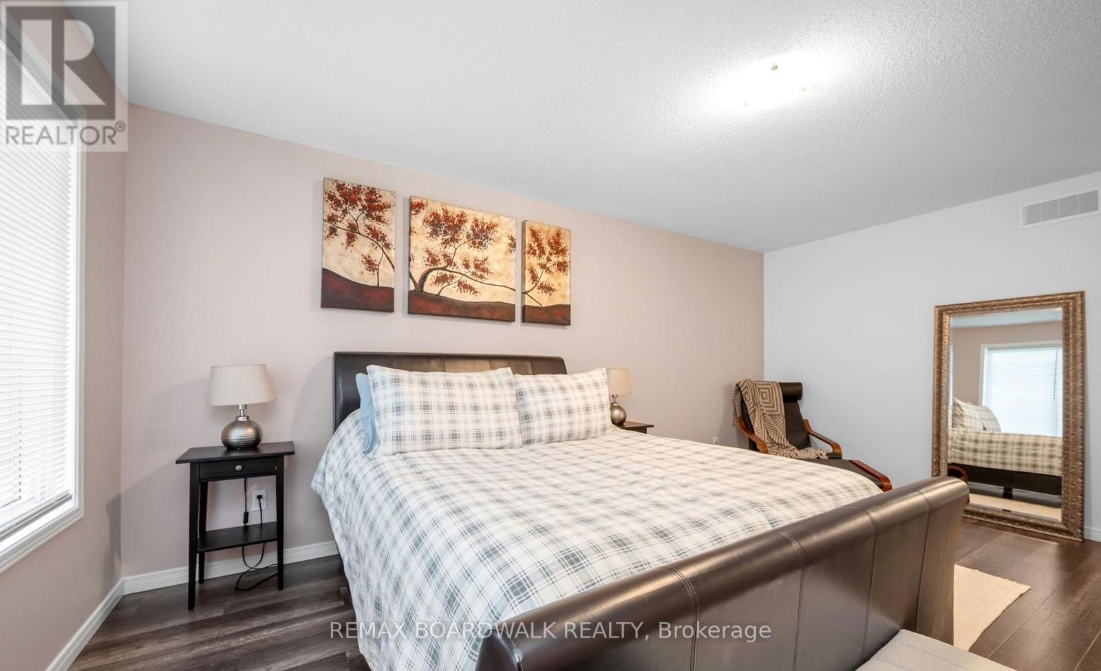 302 Haliburton Heights, Ottawa, Ontario  K2S 1S3 - Photo 35 - X12803588