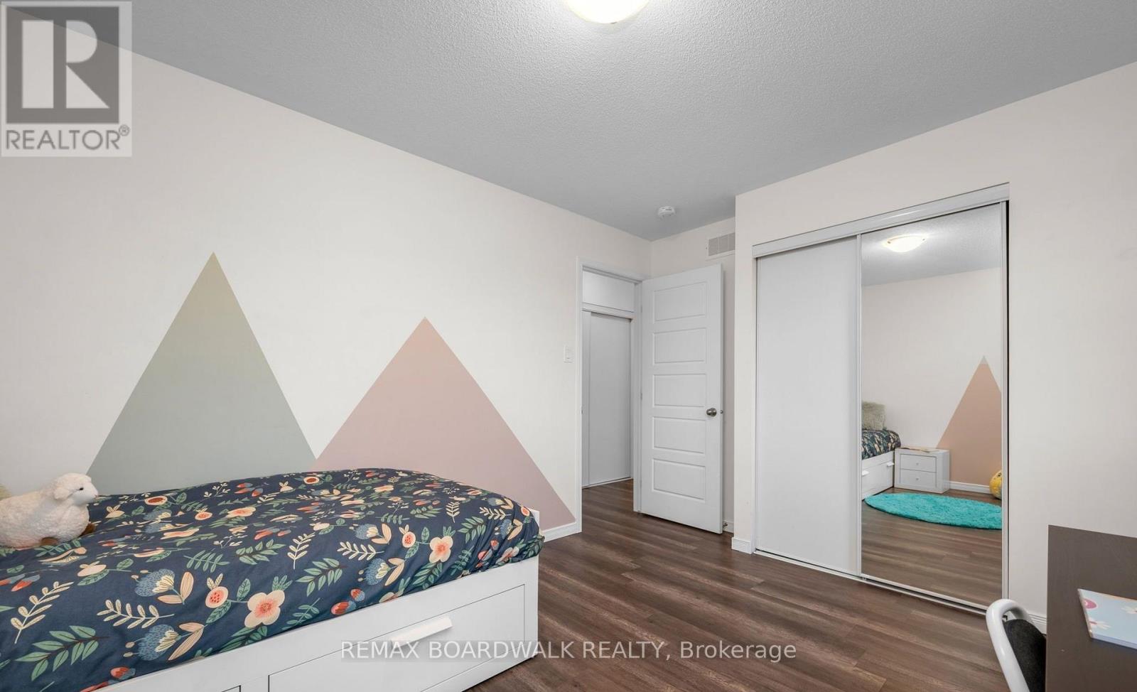 302 Haliburton Heights, Ottawa, Ontario  K2S 1S3 - Photo 42 - X12803588