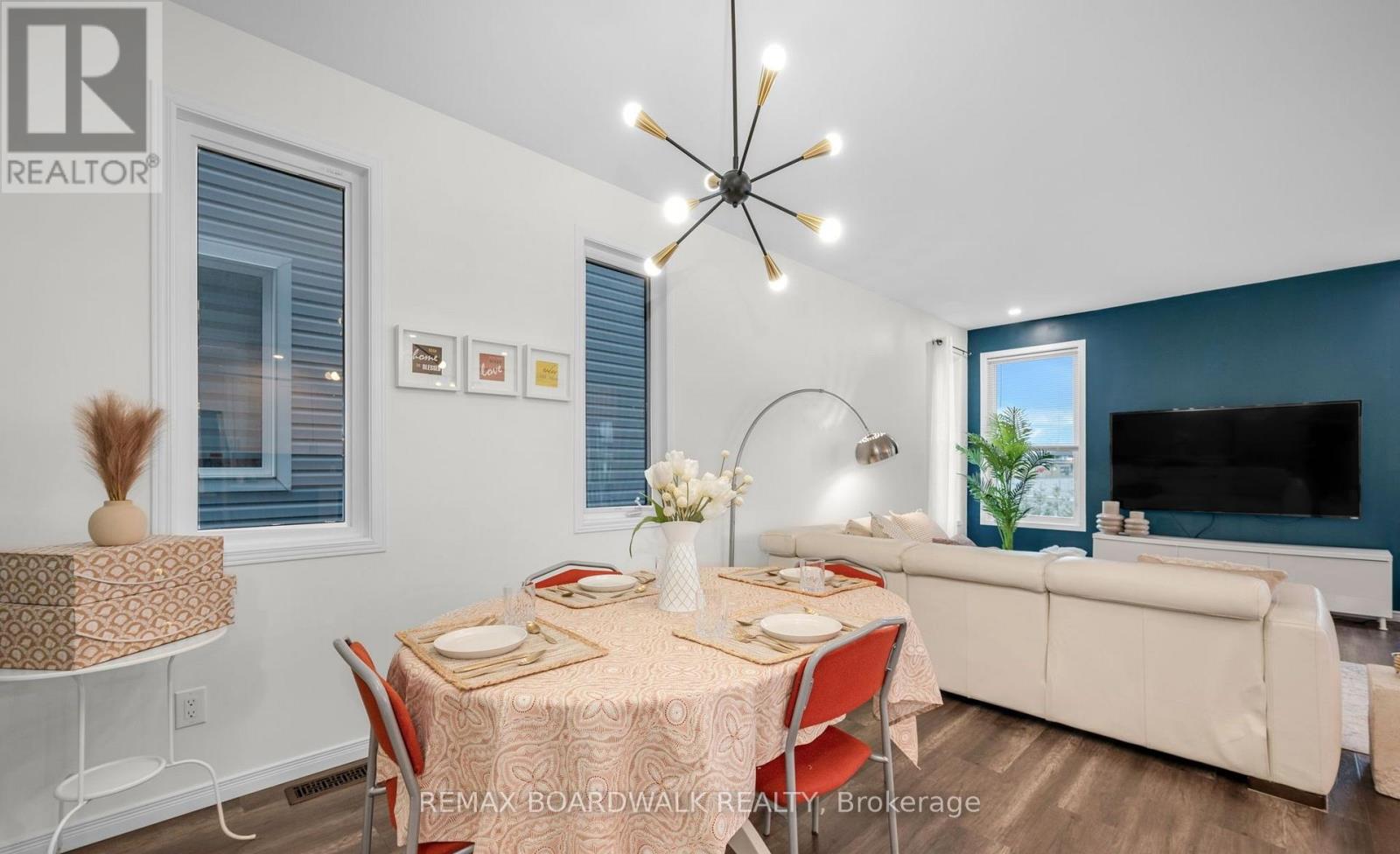 302 Haliburton Heights, Ottawa, Ontario  K2S 1S3 - Photo 8 - X12803588