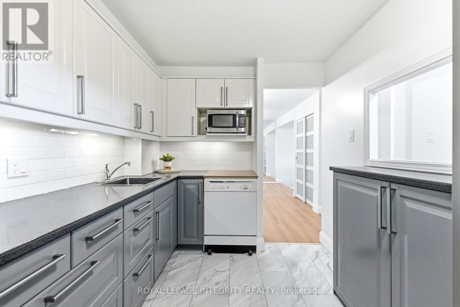 510 - 415 Greenview Avenue, Ottawa, Ontario  K2B 8G5 - Photo 10 - X12803608