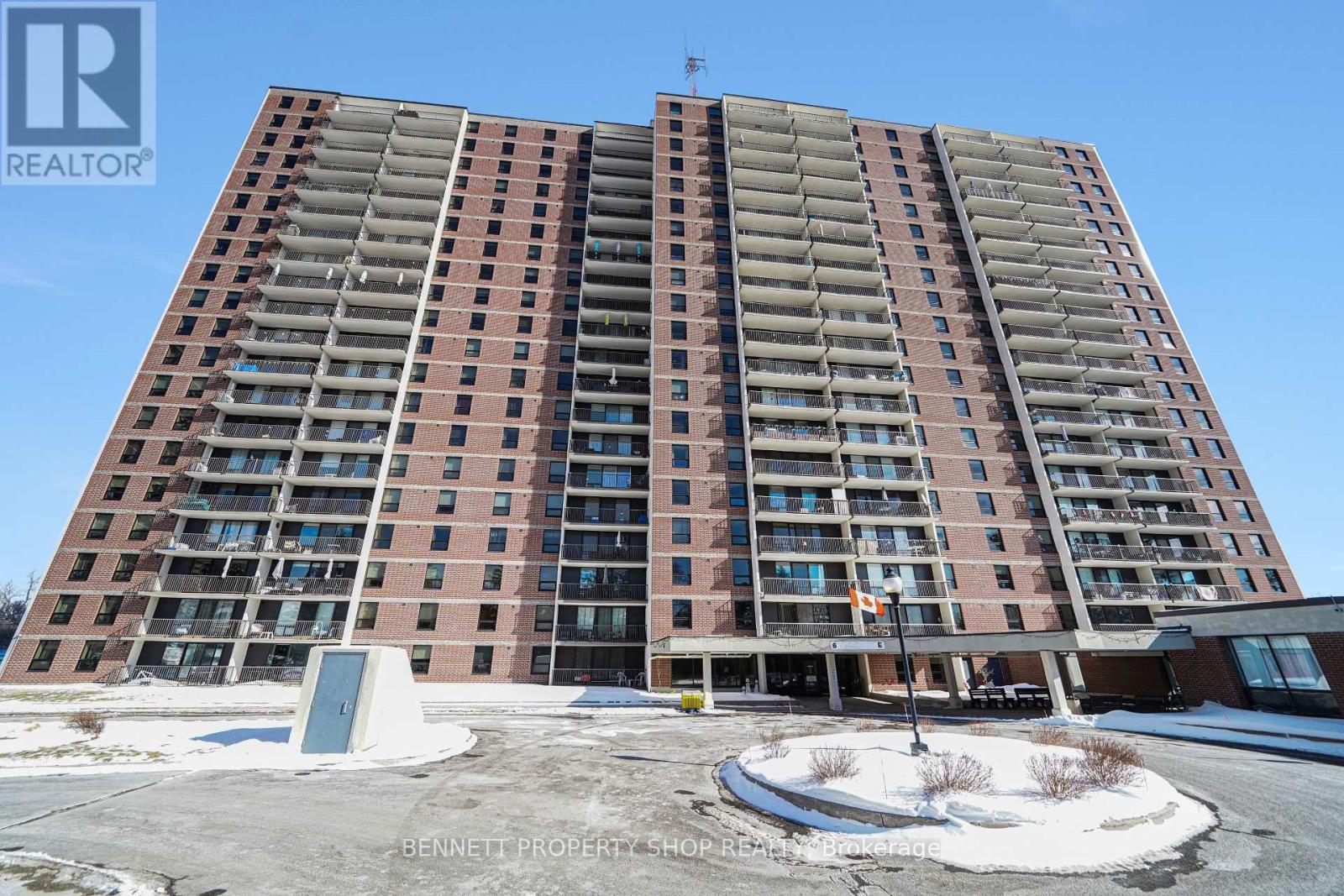 2011 - 665 Bathgate Drive, Ottawa, Ontario  K1K 3Y4 - Photo 11 - X12803660