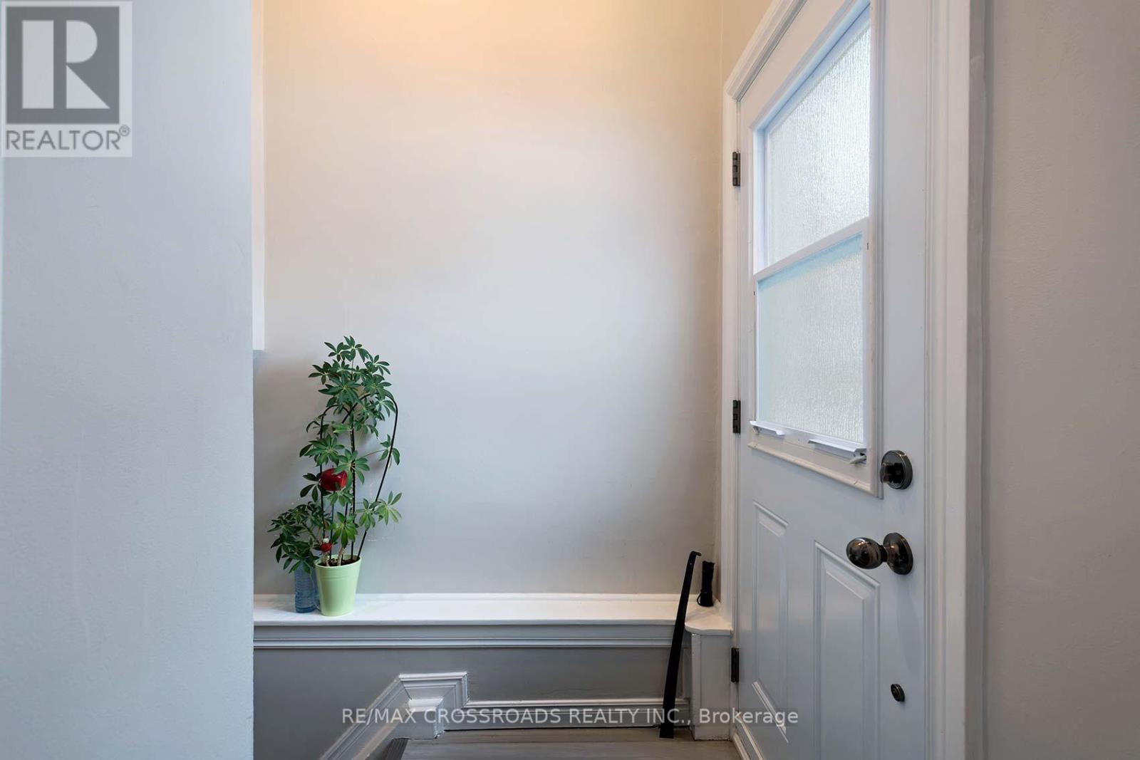 463 Milverton Boulevard, Toronto, Ontario  M4C 1X4 - Photo 36 - E12802528