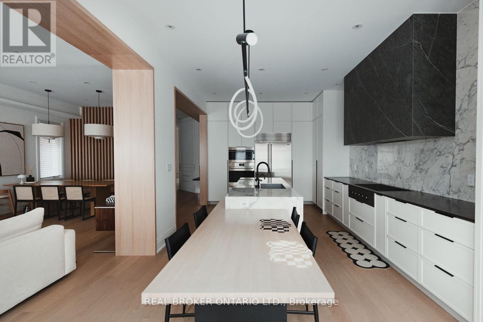 34 Meteorite Street, Richmond Hill, Ontario  L4C 4M9 - Photo 14 - N12790322