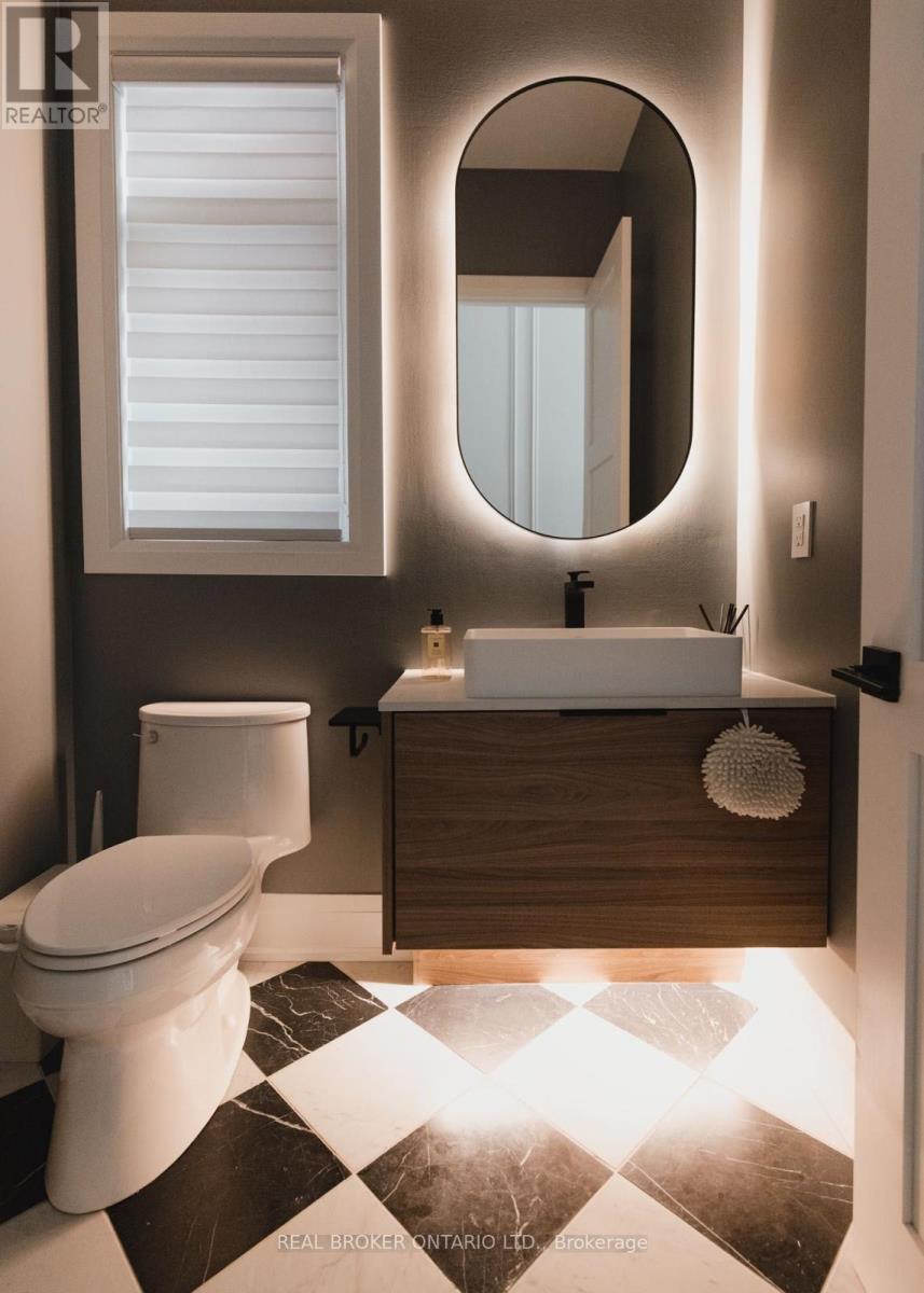 34 Meteorite Street, Richmond Hill, Ontario  L4C 4M9 - Photo 22 - N12790322