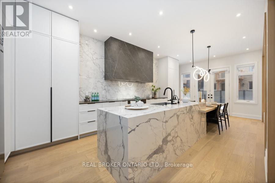 34 Meteorite Street, Richmond Hill, Ontario  L4C 4M9 - Photo 27 - N12790322