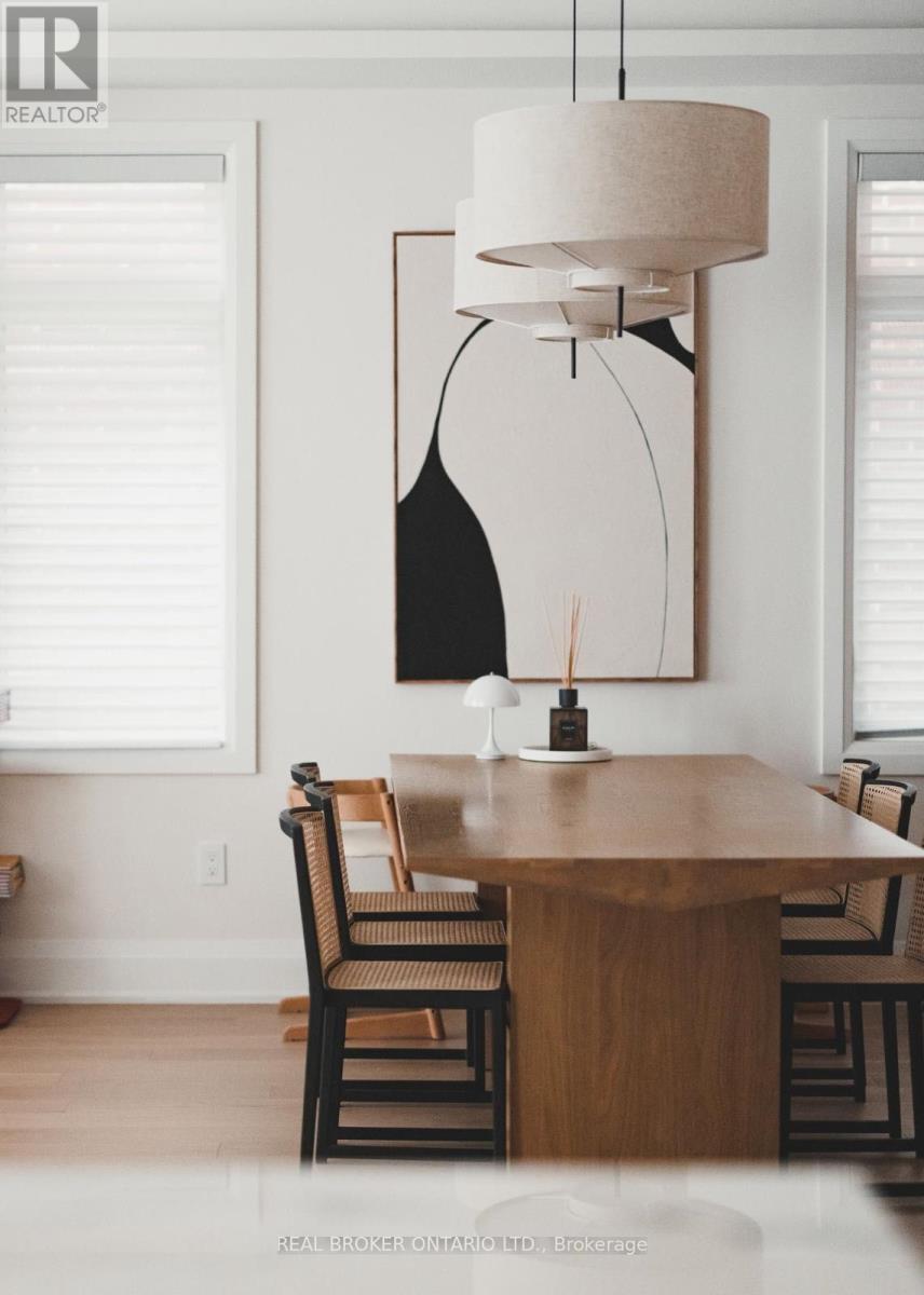 34 Meteorite Street, Richmond Hill, Ontario  L4C 4M9 - Photo 11 - N12790322