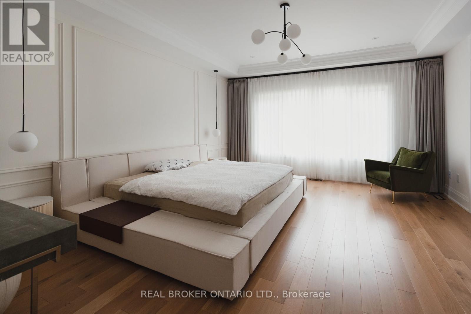 34 Meteorite Street, Richmond Hill, Ontario  L4C 4M9 - Photo 17 - N12790322