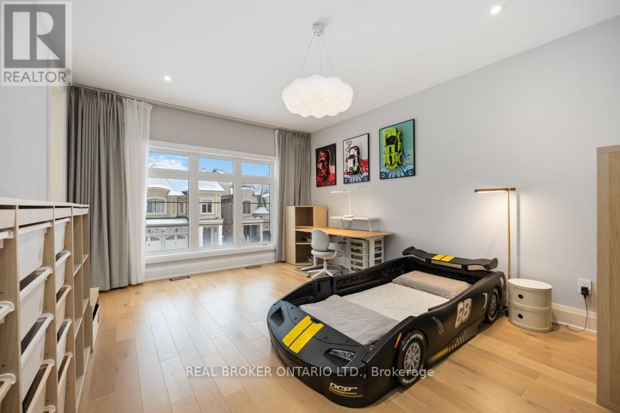 34 Meteorite Street, Richmond Hill, Ontario  L4C 4M9 - Photo 39 - N12790322