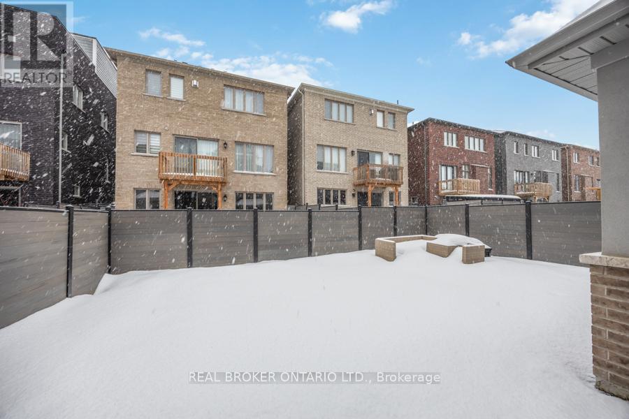 34 Meteorite Street, Richmond Hill, Ontario  L4C 4M9 - Photo 46 - N12790322