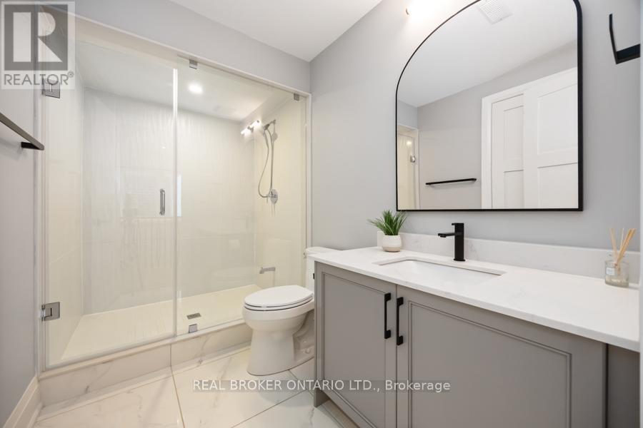 34 Meteorite Street, Richmond Hill, Ontario  L4C 4M9 - Photo 35 - N12790322