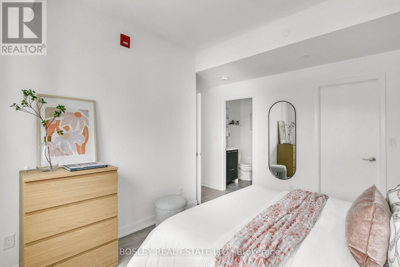 502 - 385 Osler Street, Toronto, Ontario  M6N 0B2 - Photo 21 - W12787846