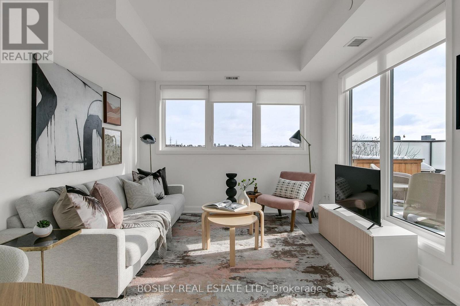 502 - 385 Osler Street, Toronto, Ontario  M6N 0B2 - Photo 4 - W12787846