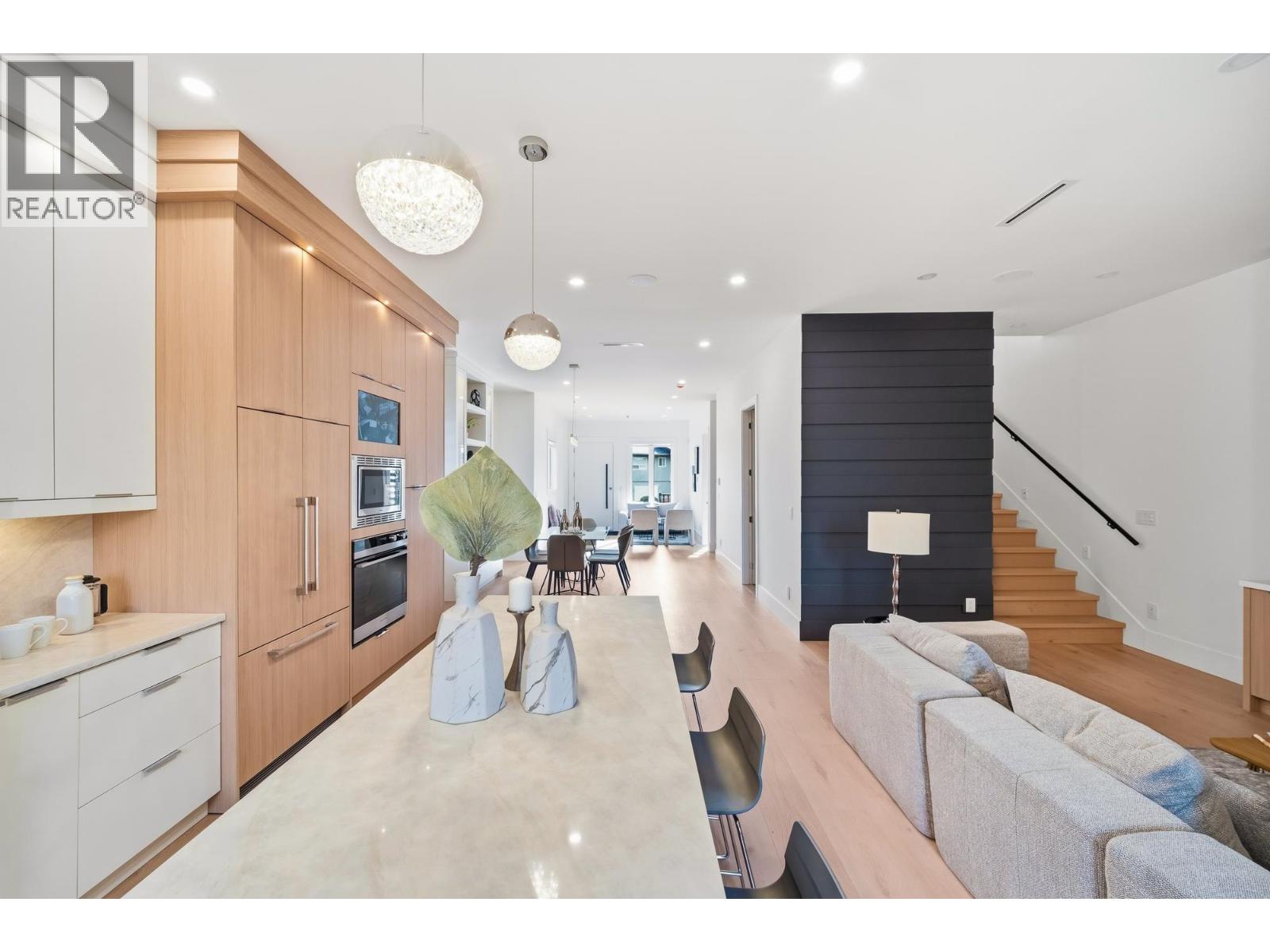 1 6139 Ashworth Avenue, Burnaby, British Columbia  V5E 3T8 - Photo 11 - R3091724