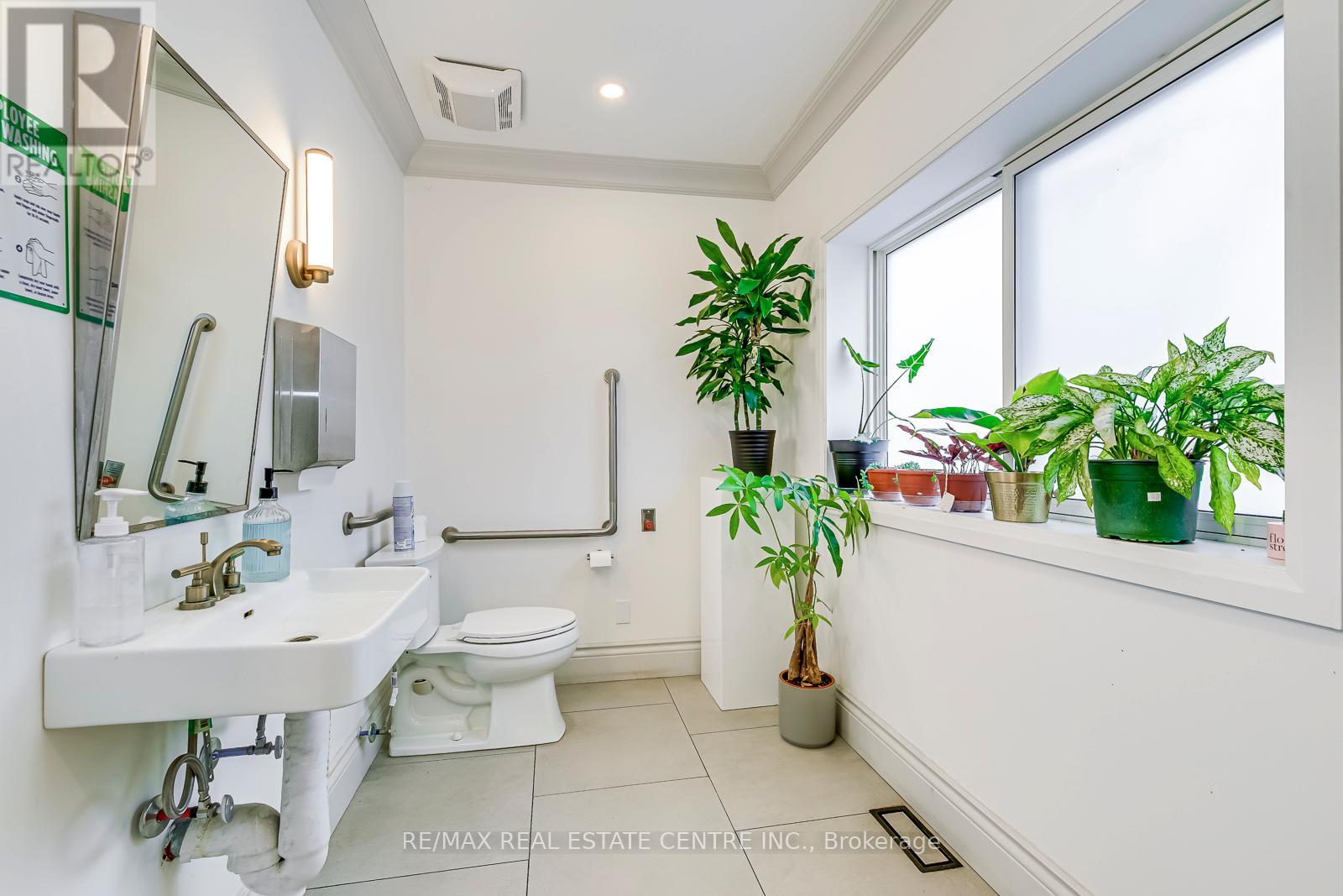 Unknown Address, ,    - Photo 4 - C12763662