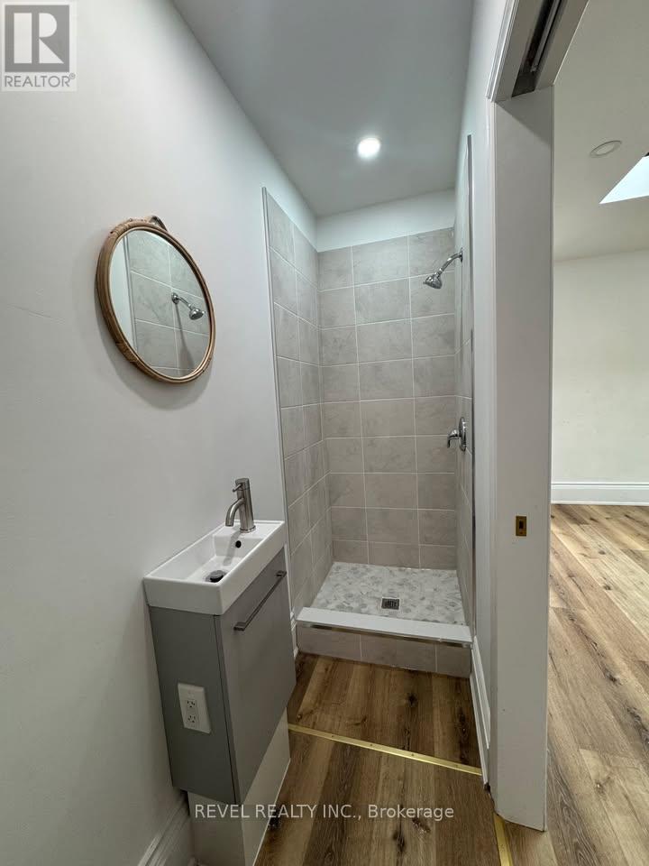 290 Gerrard Street E, Toronto, Ontario  M5A 2G4 - Photo 5 - C12803616