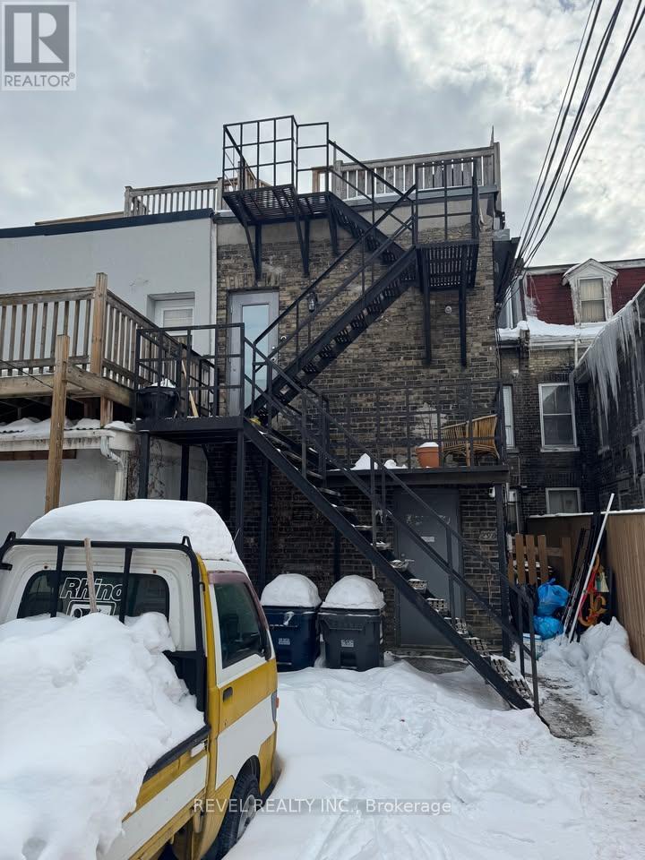 290 Gerrard Street E, Toronto, Ontario  M5A 2G4 - Photo 6 - C12803616