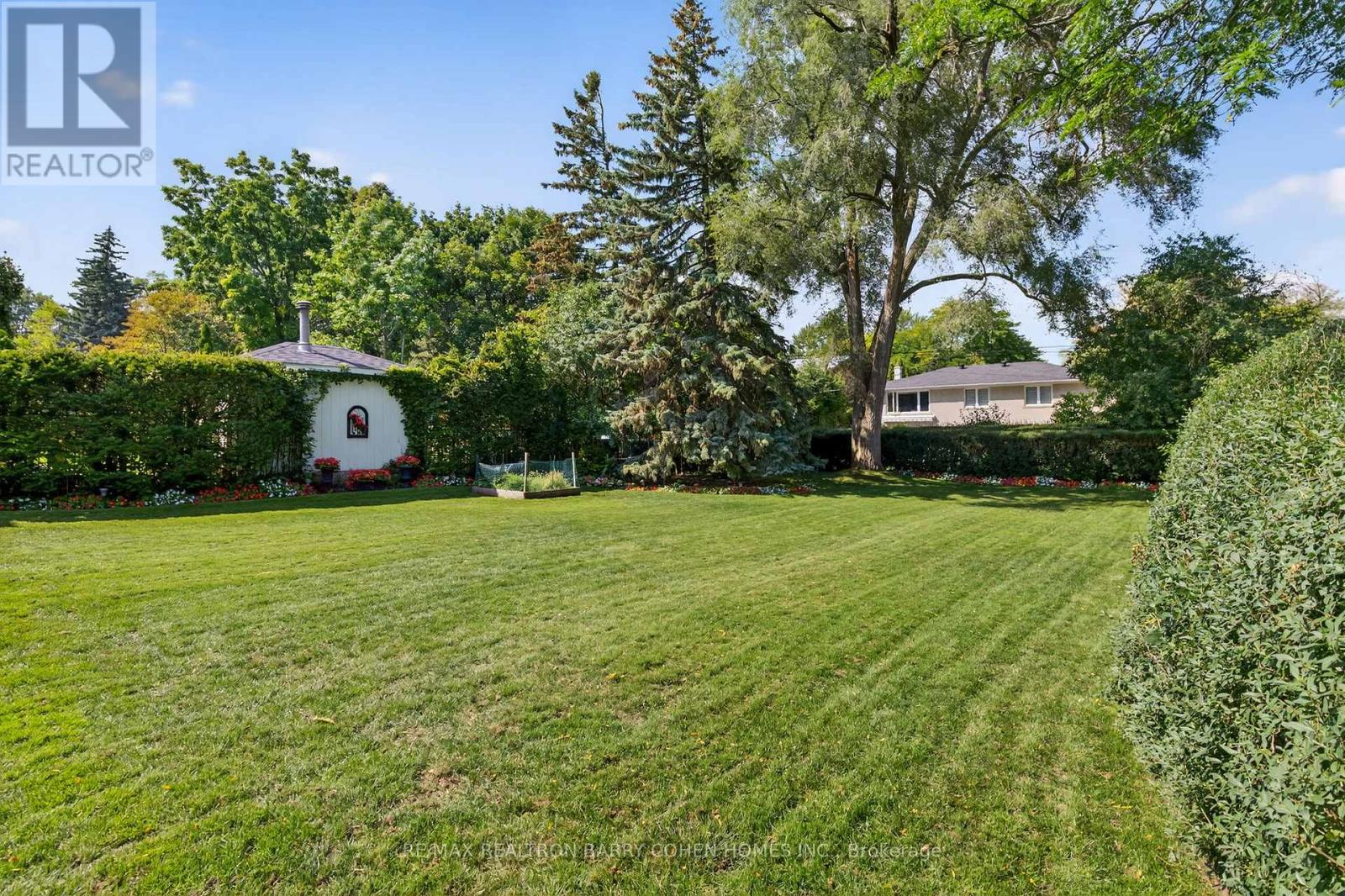 80 Owen Boulevard, Toronto, Ontario  M2P 1G3 - Photo 38 - C12803668