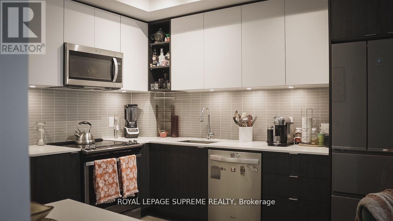 414 - 100 Eagle Rock Way, Vaughan, Ontario  L6A 5B9 - Photo 9 - N12803582