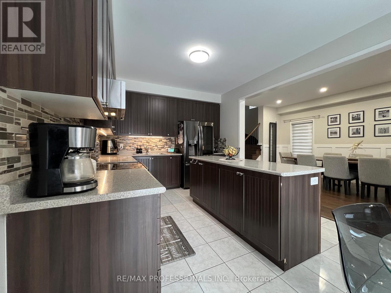 49 Liberty Street, Bradford West Gwillimbury, Ontario  L3Z 0P5 - Photo 14 - N12803598