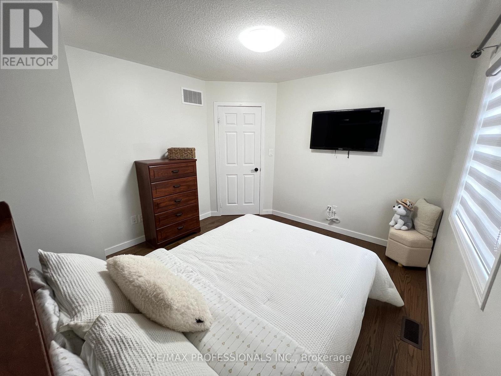 49 Liberty Street, Bradford West Gwillimbury, Ontario  L3Z 0P5 - Photo 31 - N12803598