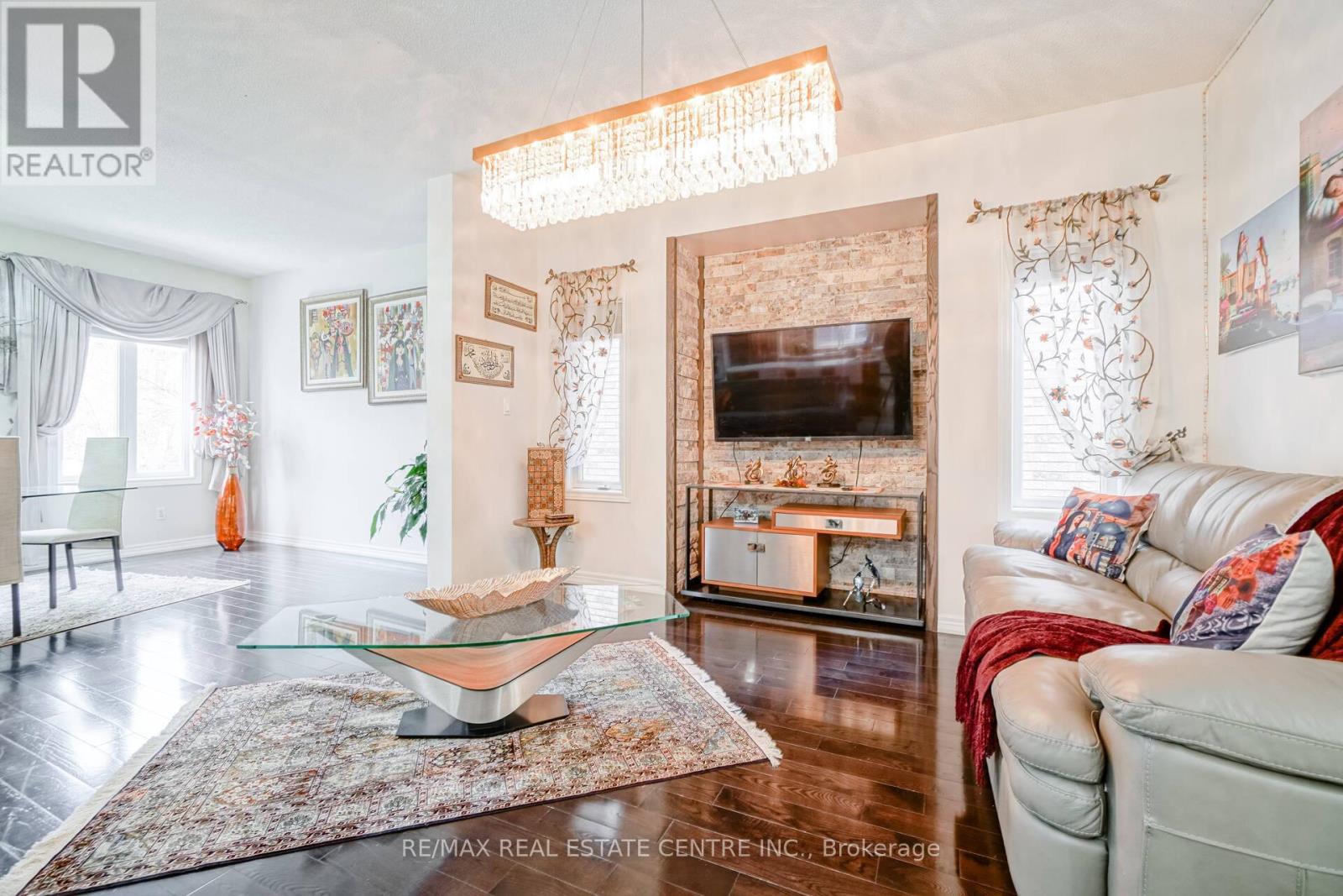 2427 Valley Heights Cres., Oakville, Ontario  L6H 6X2 - Photo 11 - W12802264