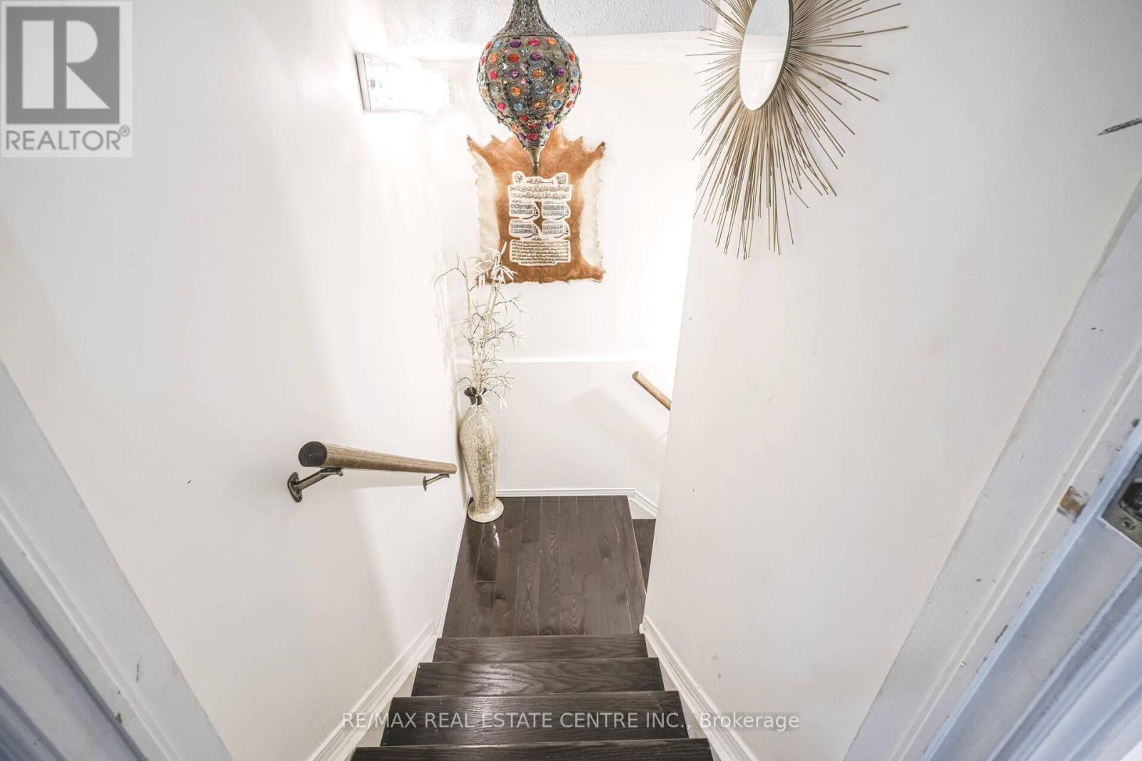 2427 Valley Heights Cres., Oakville, Ontario  L6H 6X2 - Photo 28 - W12802264