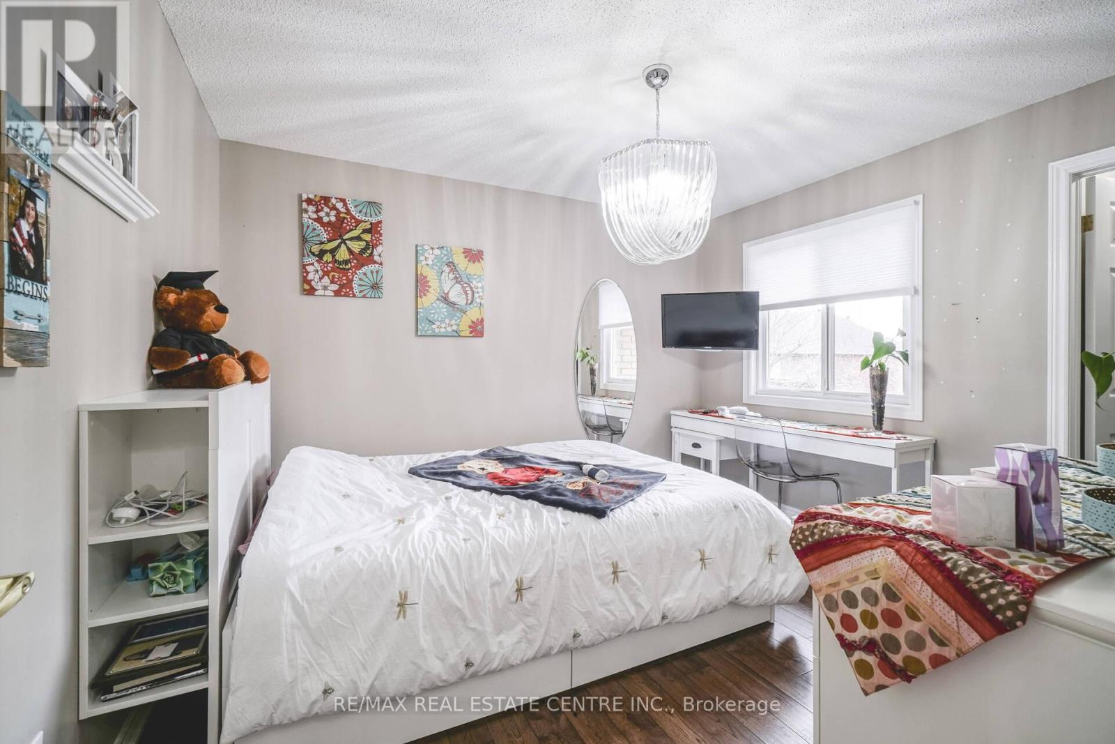 2427 Valley Heights Cres., Oakville, Ontario  L6H 6X2 - Photo 23 - W12802264