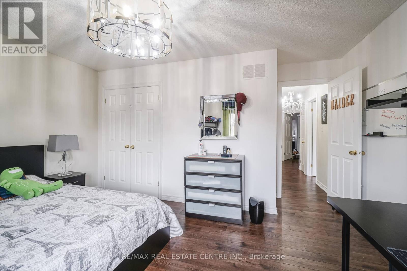 2427 Valley Heights Cres., Oakville, Ontario  L6H 6X2 - Photo 24 - W12802264