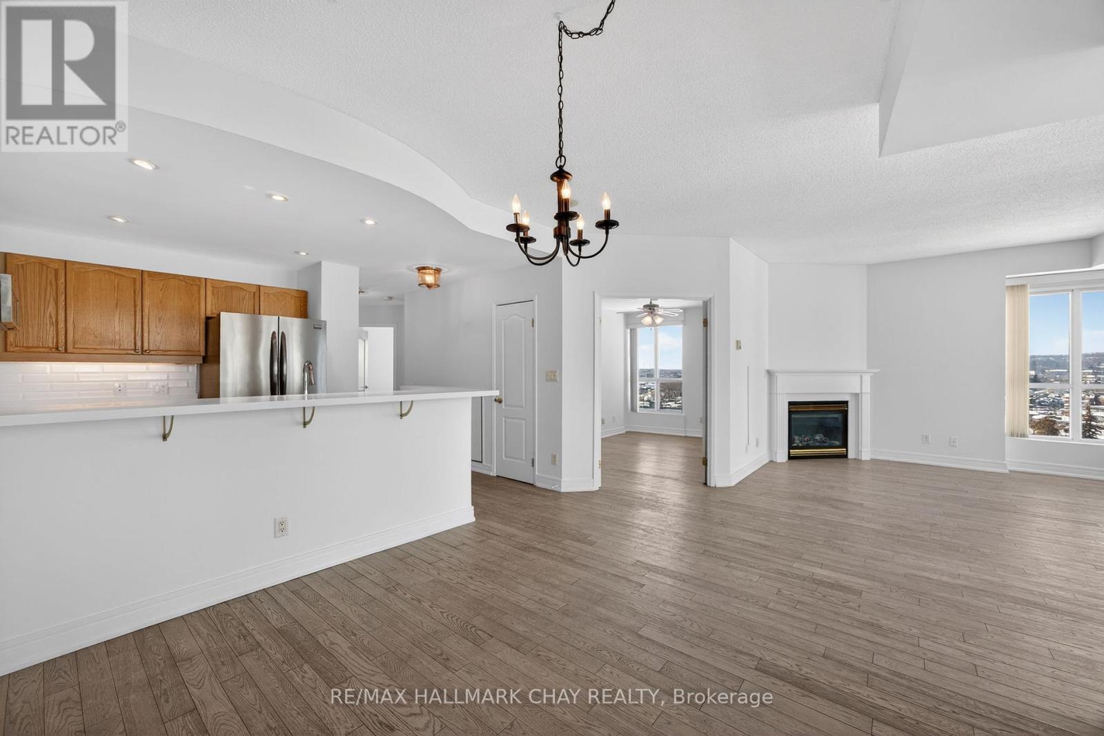 1205 - 2 Toronto Street, Barrie (City Centre), Ontario  L4N 9R2 - Photo 12 - S12803634